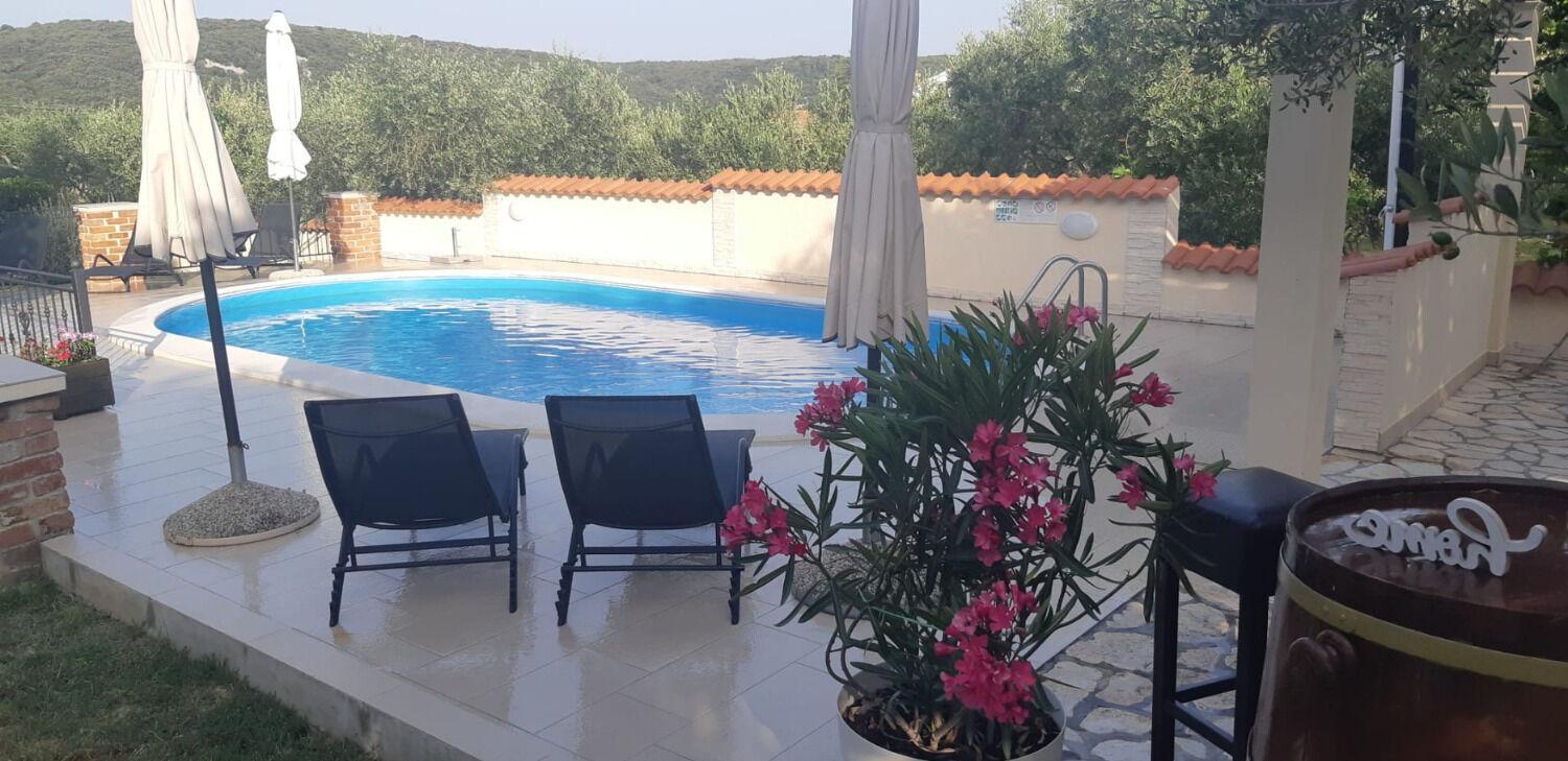 Apartments Robi- Swimming Pool And Beautiful Garden Kampor Exterior photo